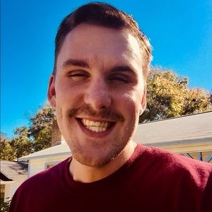 Meet your Posher, Devin